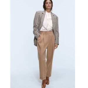 Zara pleated pants like new